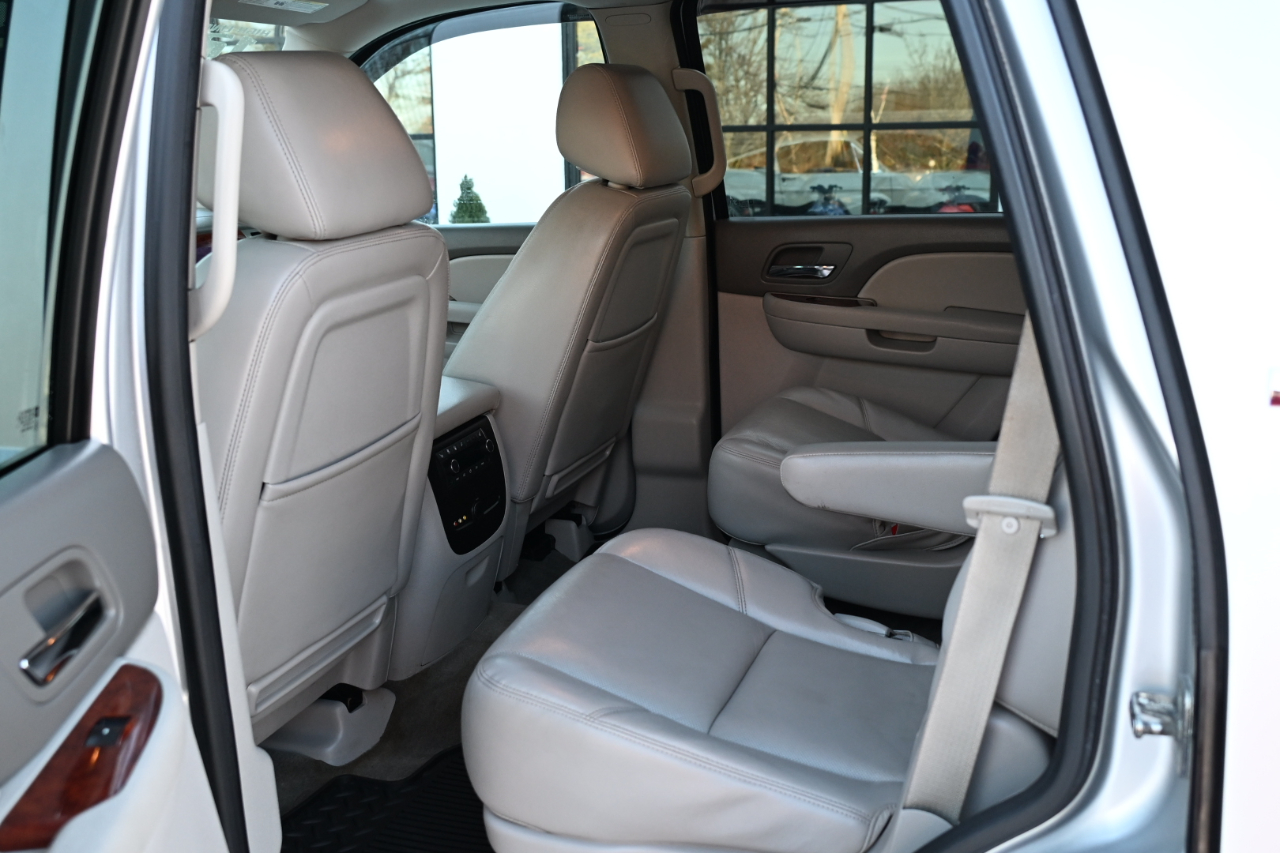 Chevrolet Tahoe 4WD 4dr 1500 LTZ 2012