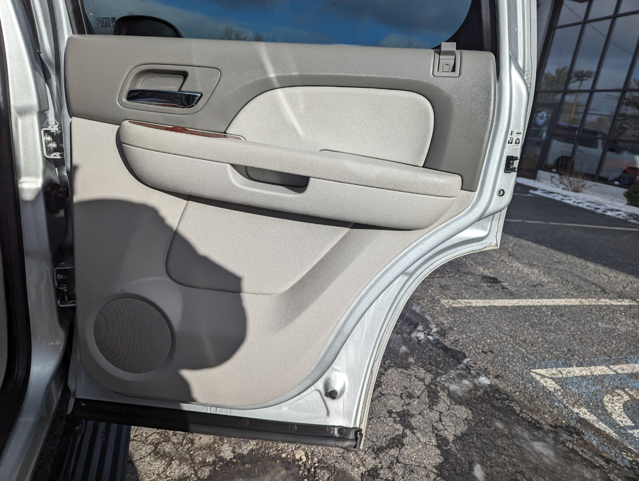 Chevrolet Tahoe 4WD 4dr 1500 LTZ 2012