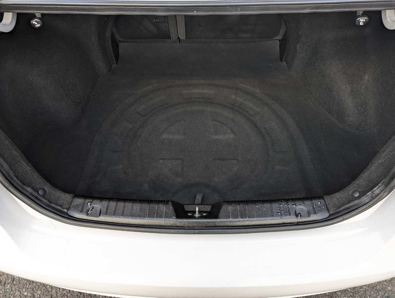 Hyundai Elantra 4dr Sdn Auto GLS PZEV 2010