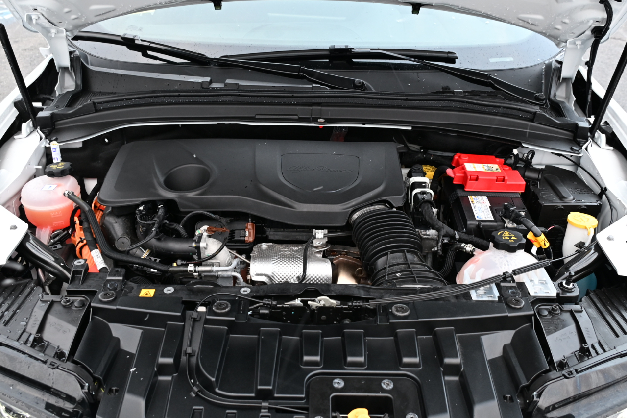 Alfa Romeo Tonale Veloce EAWD 2024