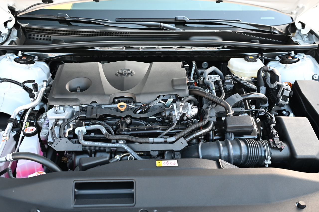 Toyota Camry SE AWD (Natl) 2025