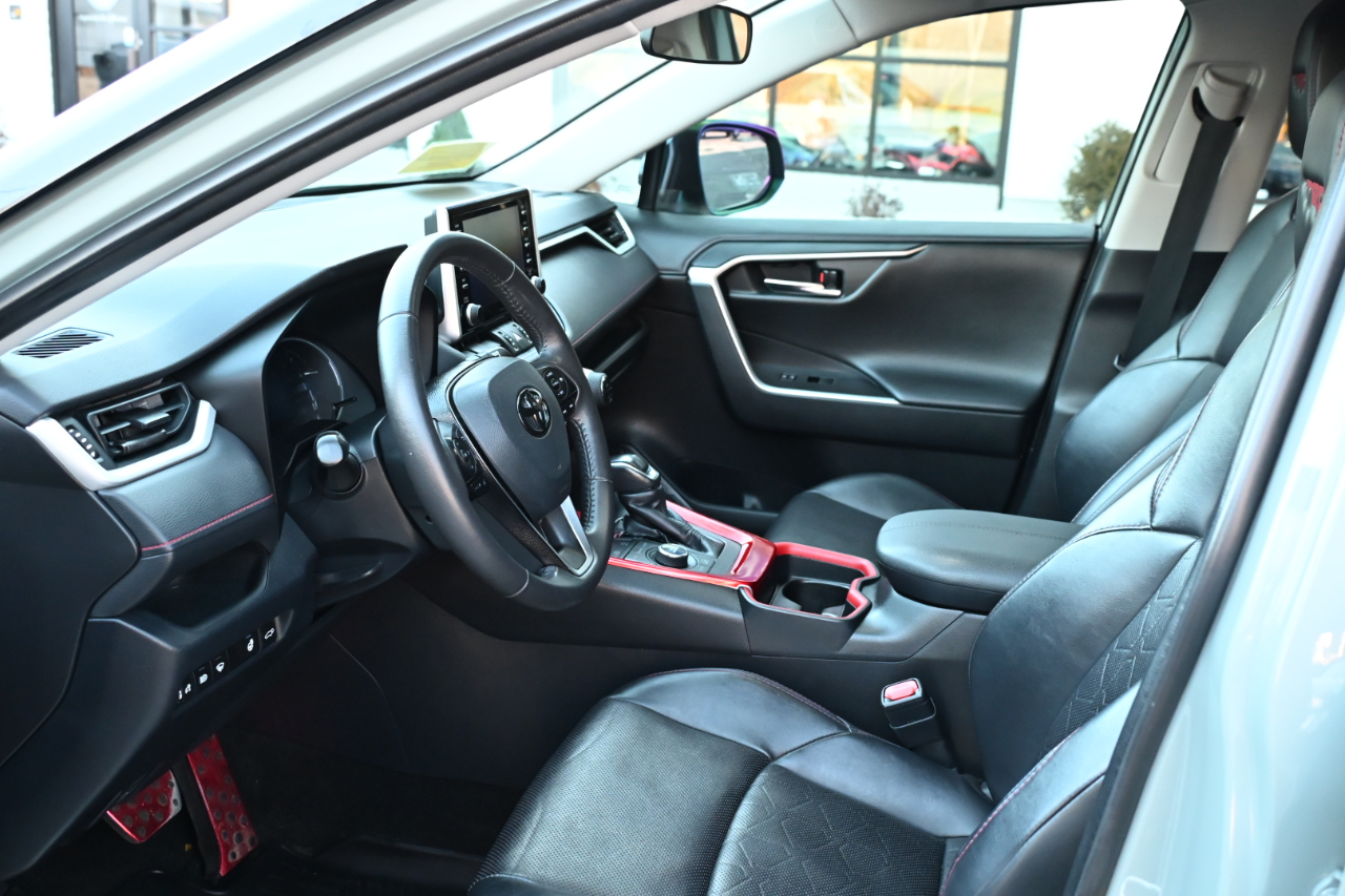 Toyota RAV4 TRD Off Road AWD (Natl) 2020