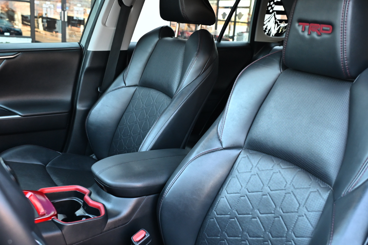 Toyota RAV4 TRD Off Road AWD (Natl) 2020