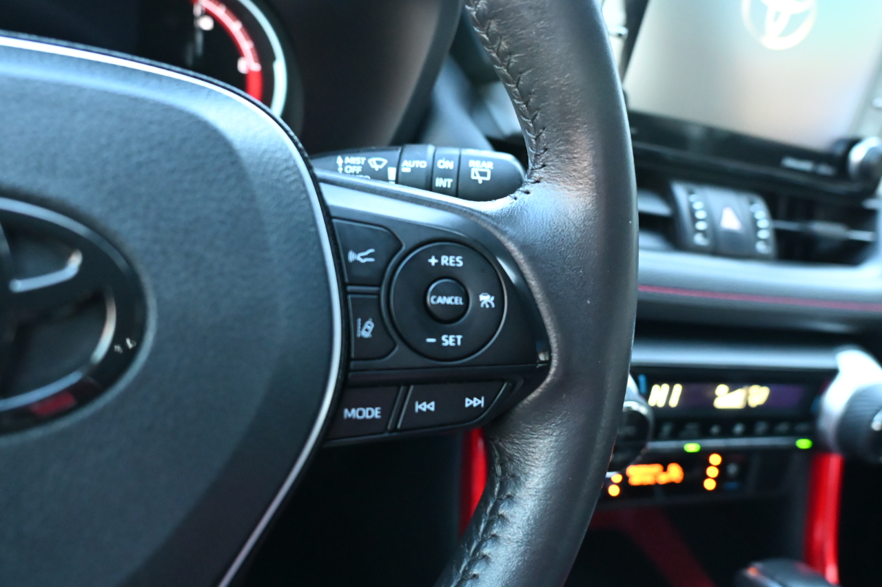 Toyota RAV4 TRD Off Road AWD (Natl) 2020