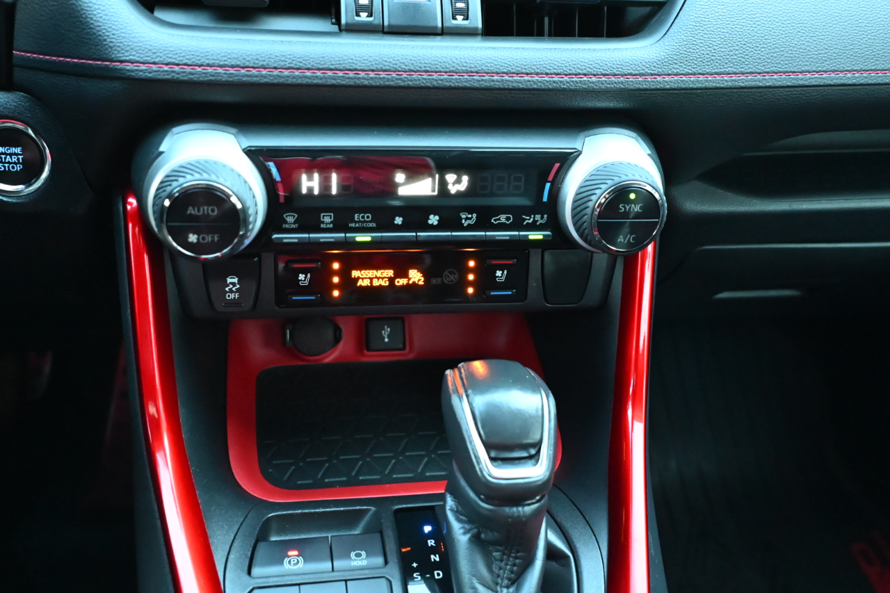 Toyota RAV4 TRD Off Road AWD (Natl) 2020