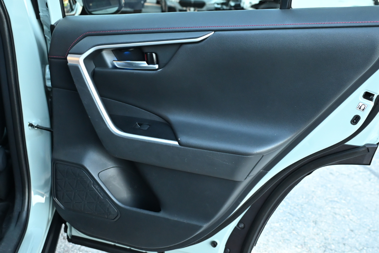 Toyota RAV4 TRD Off Road AWD (Natl) 2020