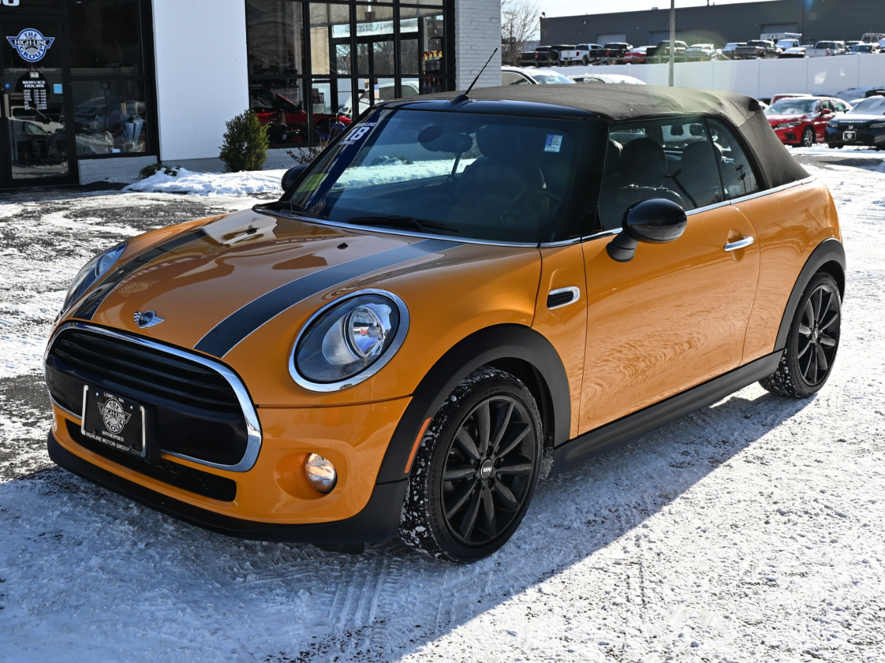 2018 MINI Cooper Base's photo