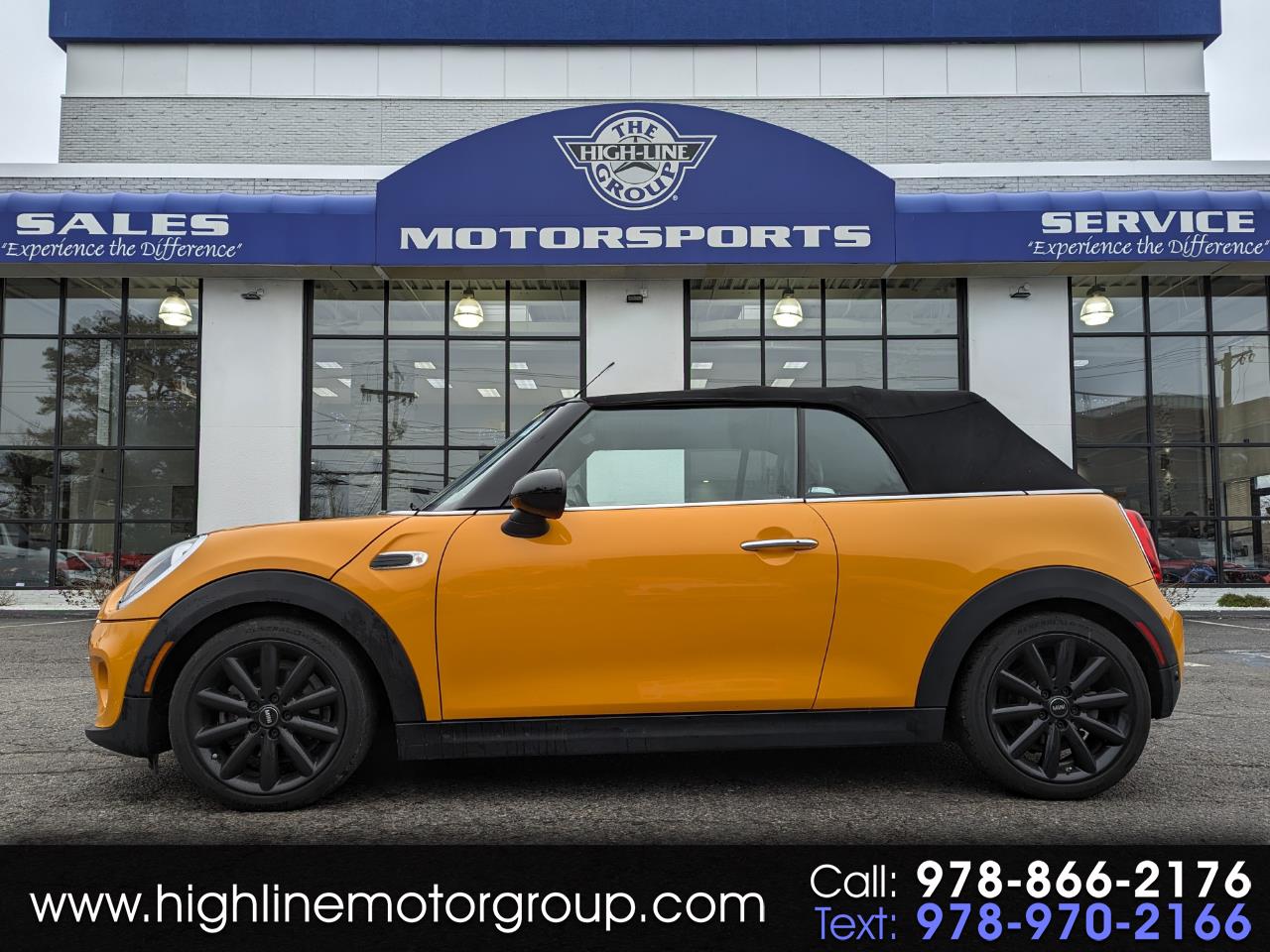 2018 MINI Cooper Base's photo