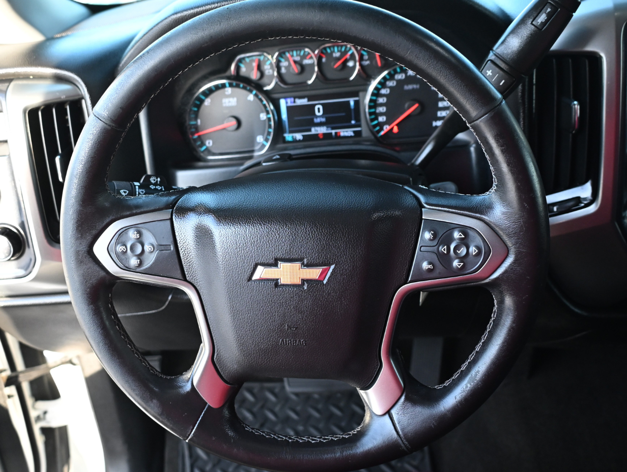 Chevrolet Silverado 1500 4WD Double Cab 143.5" LT w/1LT 2018