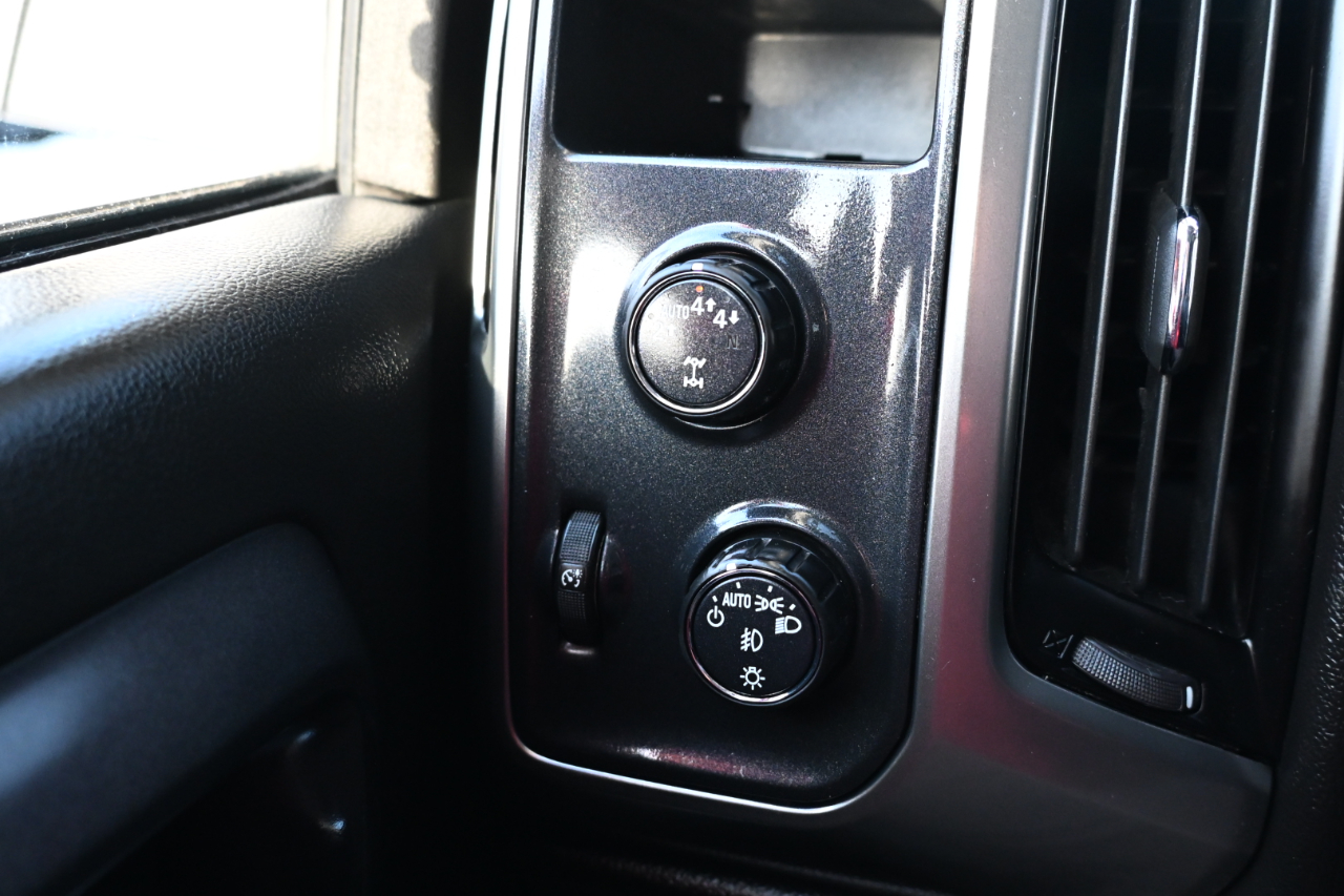 Chevrolet Silverado 1500 4WD Double Cab 143.5" LT w/1LT 2018