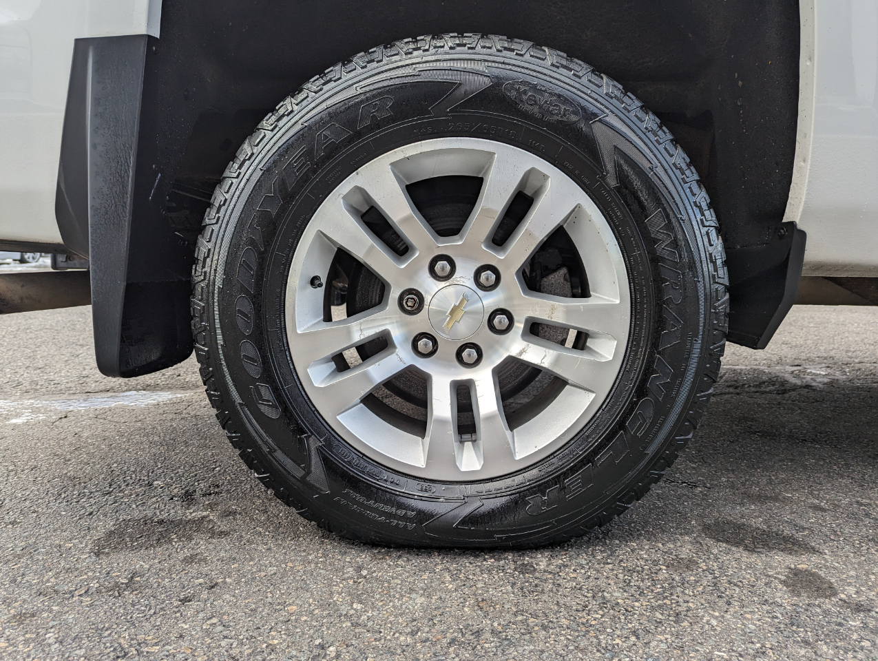 Chevrolet Silverado 1500 4WD Double Cab 143.5" LT w/1LT 2018