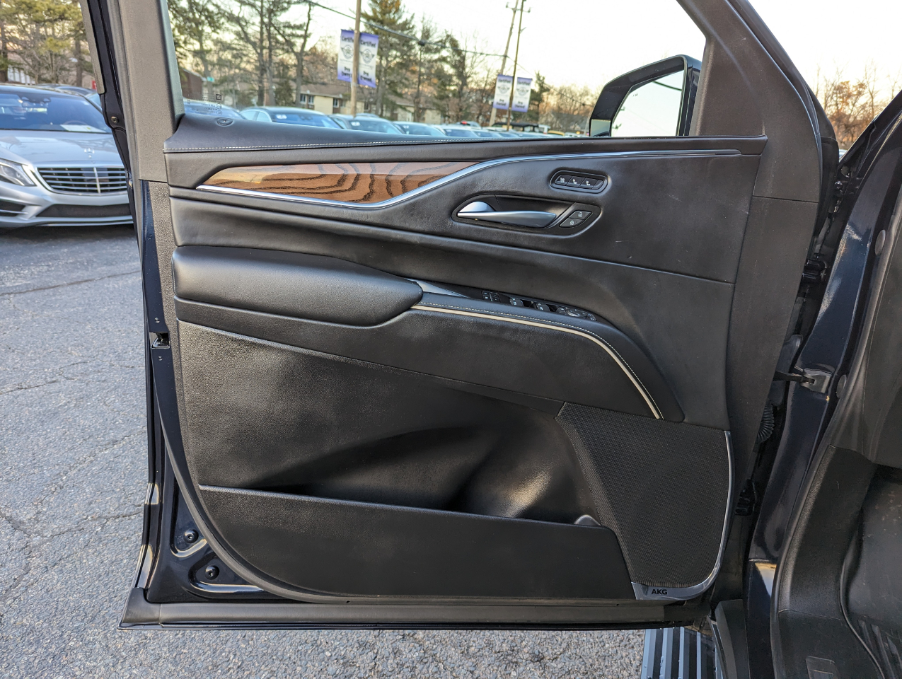 Cadillac Escalade 4WD 4dr Sport Platinum 2023