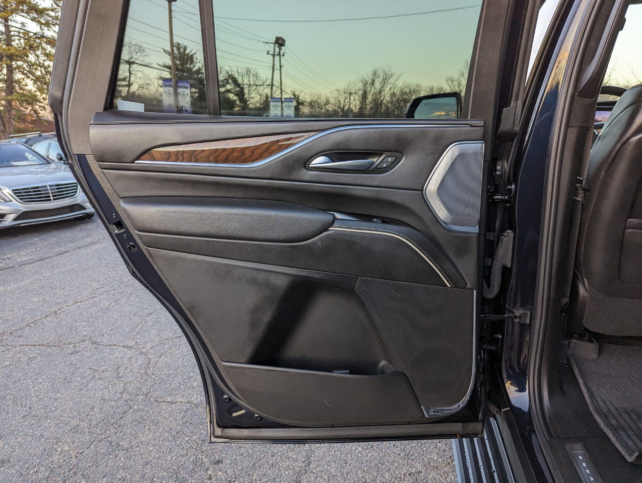 Cadillac Escalade 4WD 4dr Sport Platinum 2023