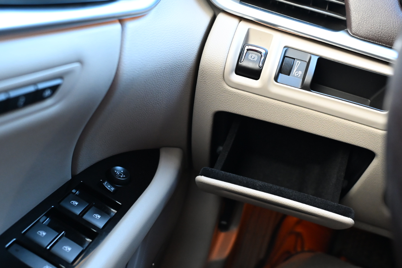 Cadillac XTS 4dr Sdn Luxury Collection AWD 2016