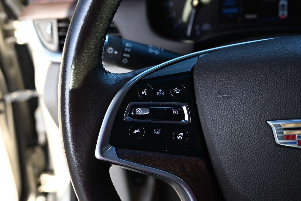 Cadillac XTS 4dr Sdn Luxury Collection AWD 2016