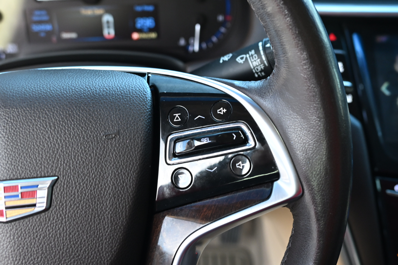 Cadillac XTS 4dr Sdn Luxury Collection AWD 2016