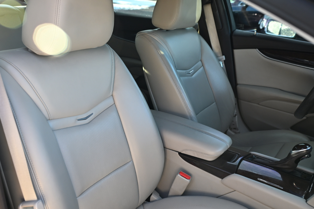 Cadillac XTS 4dr Sdn Luxury Collection AWD 2016