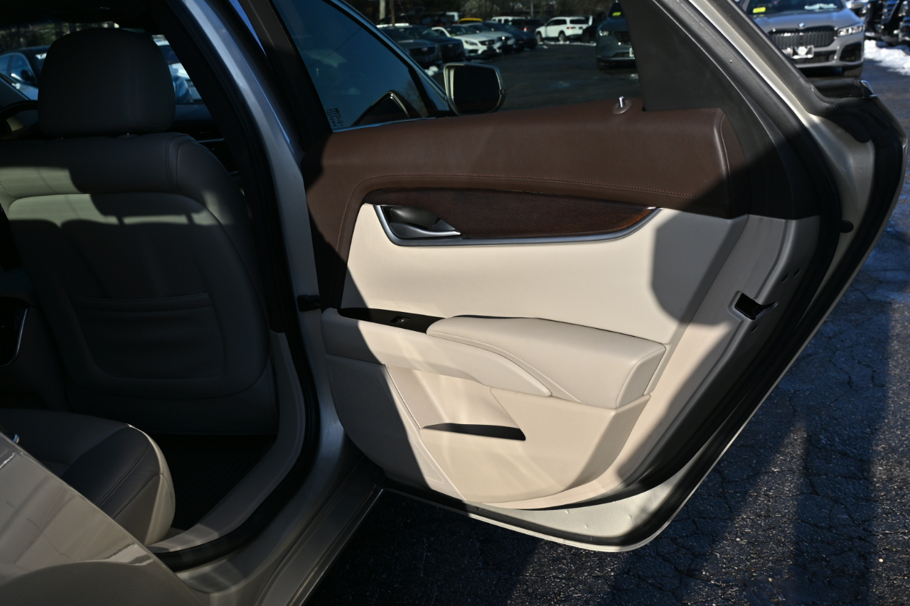 Cadillac XTS 4dr Sdn Luxury Collection AWD 2016