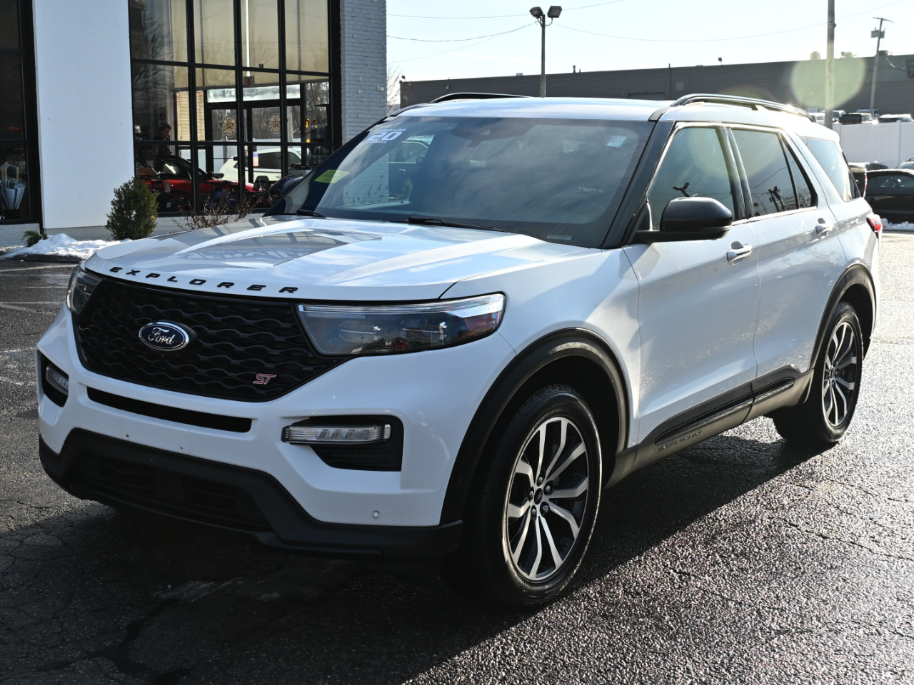 2020 Ford Explorer ST's photo