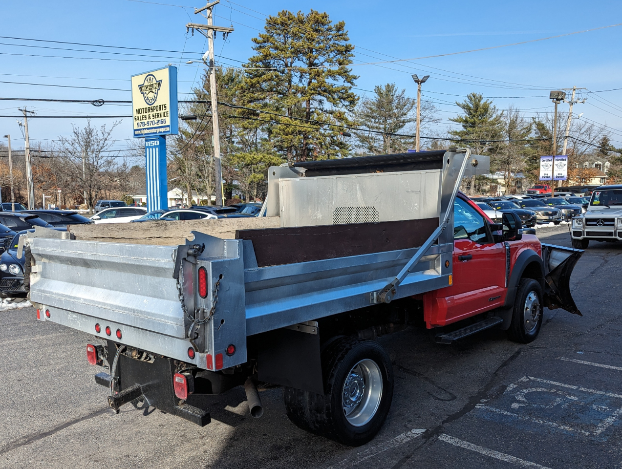Ford Super Duty F-600 DRW XLT 4WD Reg Cab 145" WB 60" CA 2023