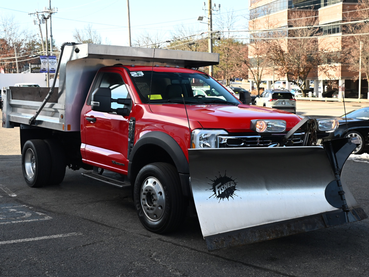 Ford Super Duty F-600 DRW XLT 4WD Reg Cab 145" WB 60" CA 2023