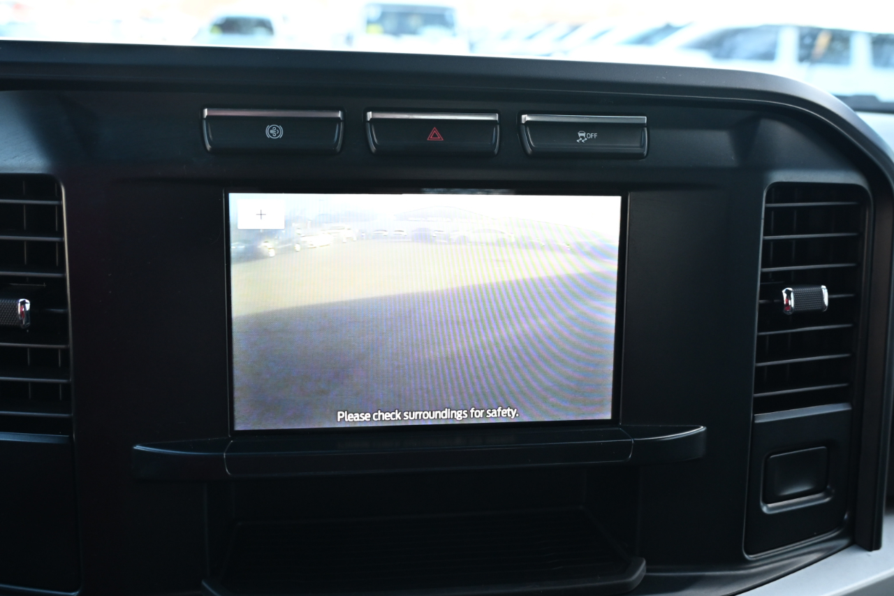 Ford Super Duty F-600 DRW XLT 4WD Reg Cab 145" WB 60" CA 2023