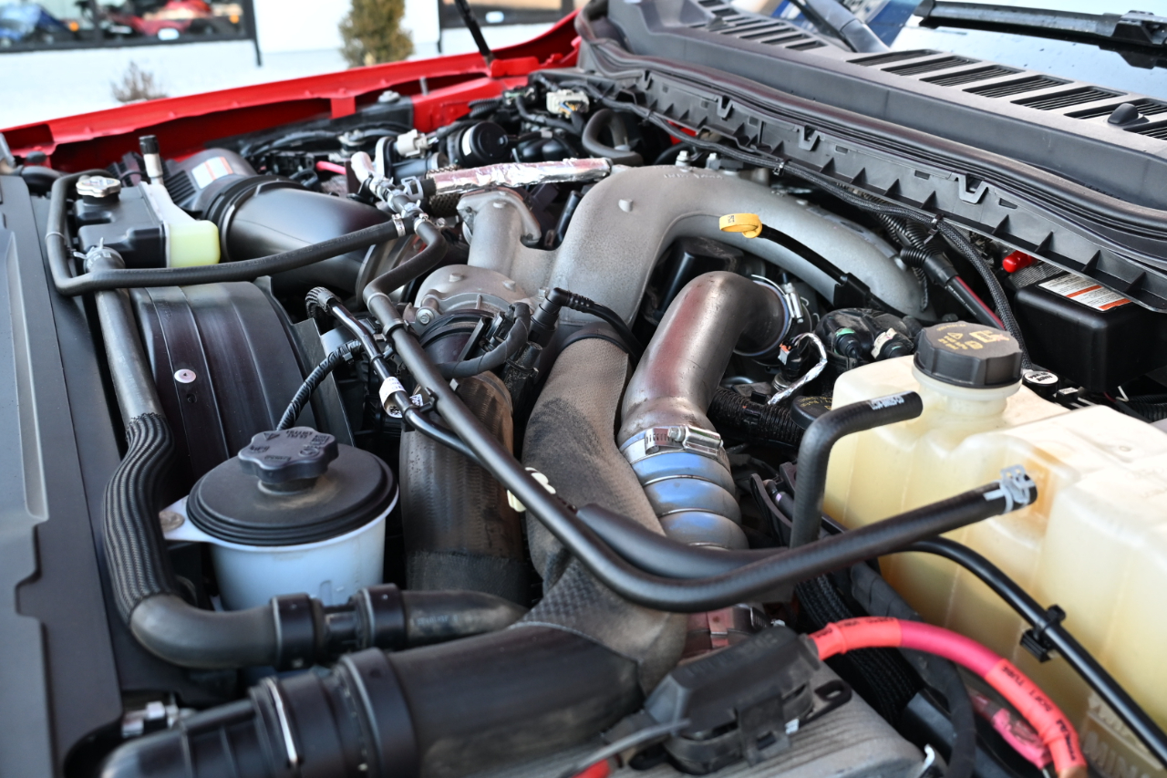 Ford Super Duty F-600 DRW XLT 4WD Reg Cab 145" WB 60" CA 2023