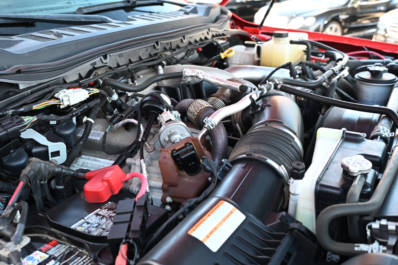 Ford Super Duty F-600 DRW XLT 4WD Reg Cab 145" WB 60" CA 2023