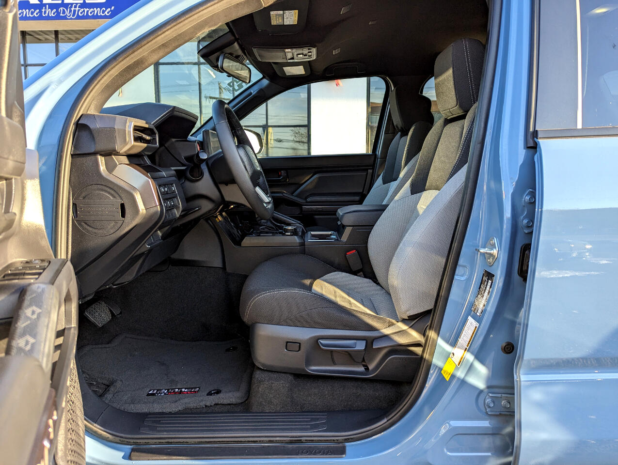 Toyota 4Runner Hybrid TRD Off Road 4WD (Natl) 2025