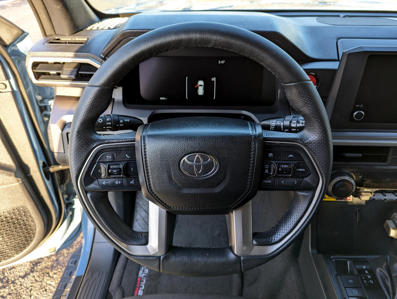 Toyota 4Runner Hybrid TRD Off Road 4WD (Natl) 2025