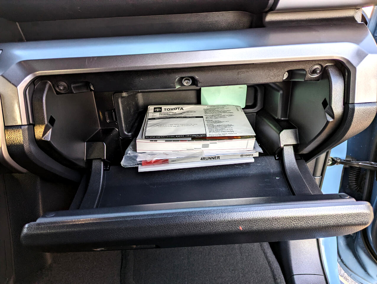 Toyota 4Runner Hybrid TRD Off Road 4WD (Natl) 2025