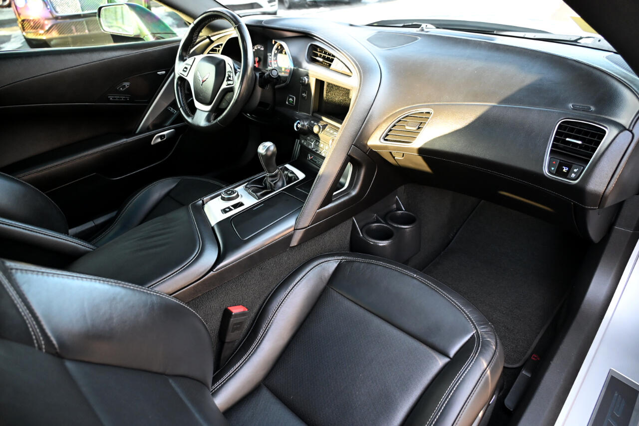 Chevrolet Corvette 2dr Stingray Cpe w/2LT 2015