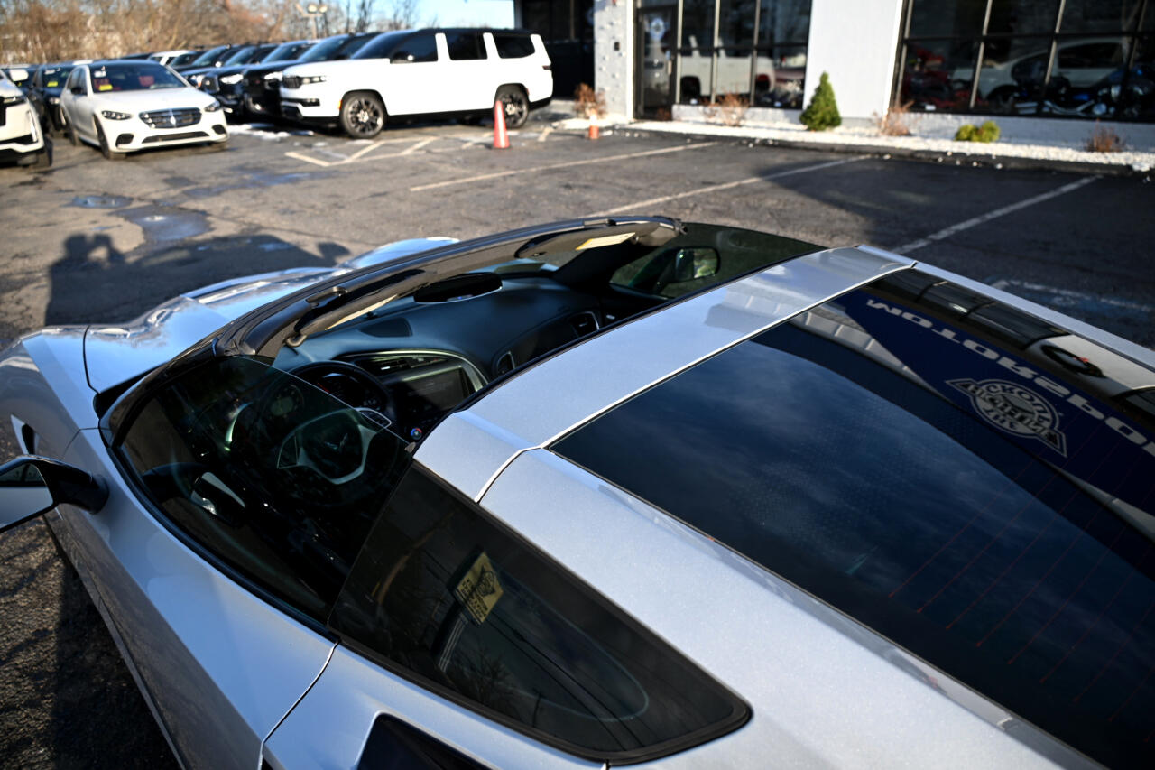 Chevrolet Corvette 2dr Stingray Cpe w/2LT 2015