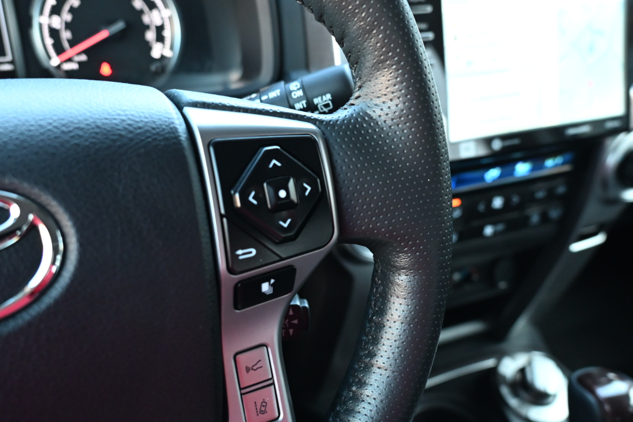 Toyota 4Runner Limited 4WD (Natl) 2023