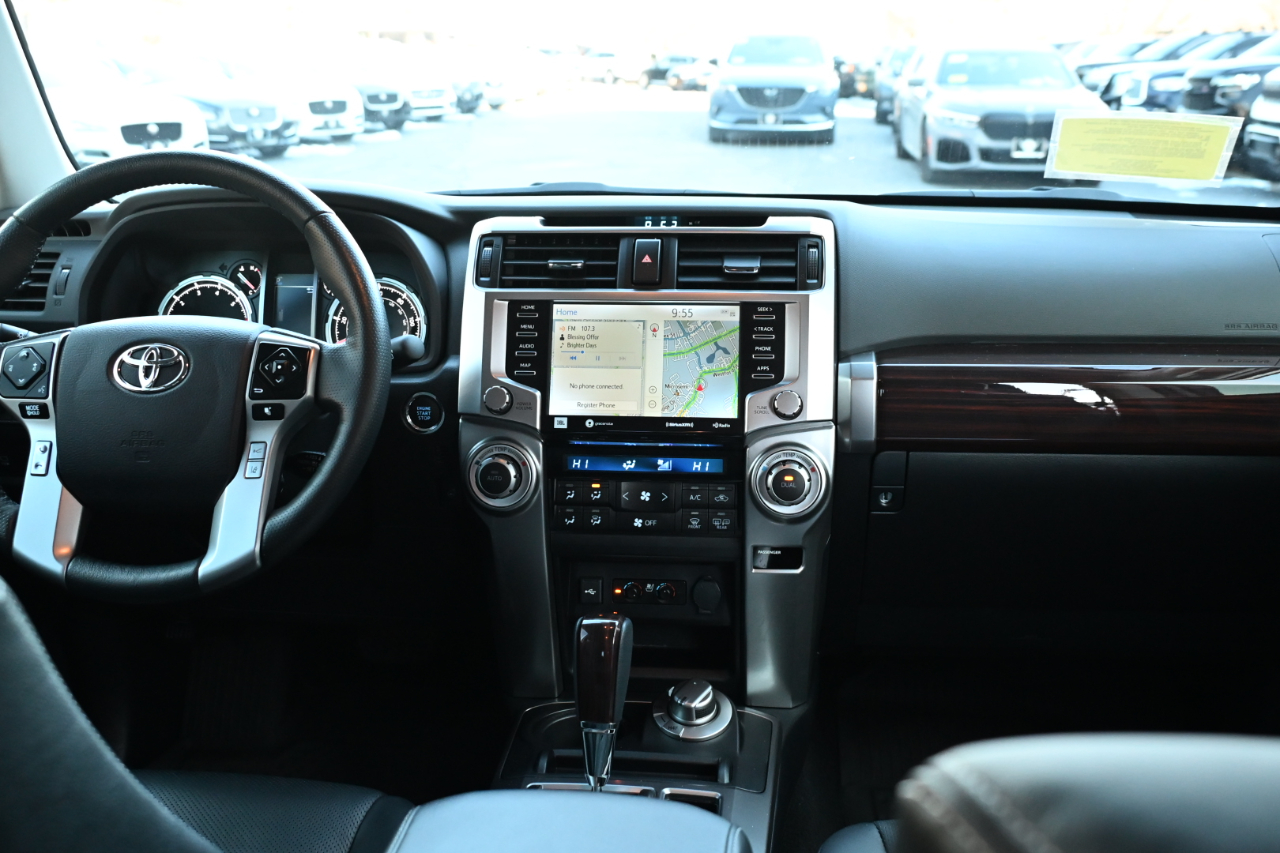 Toyota 4Runner Limited 4WD (Natl) 2023