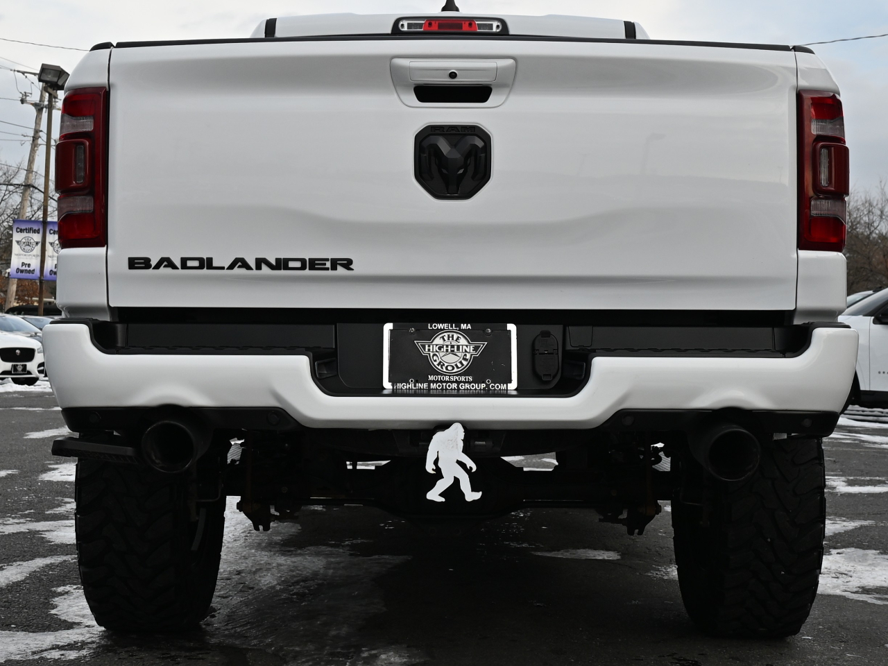 RAM 1500 Laramie 4x4 Crew Cab 5'7" Box 2022