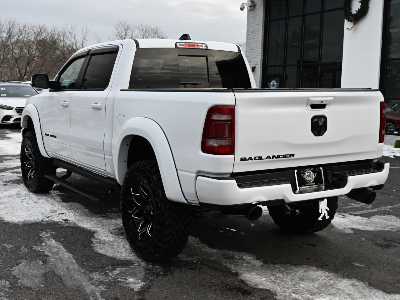 RAM 1500 Laramie 4x4 Crew Cab 5'7" Box 2022