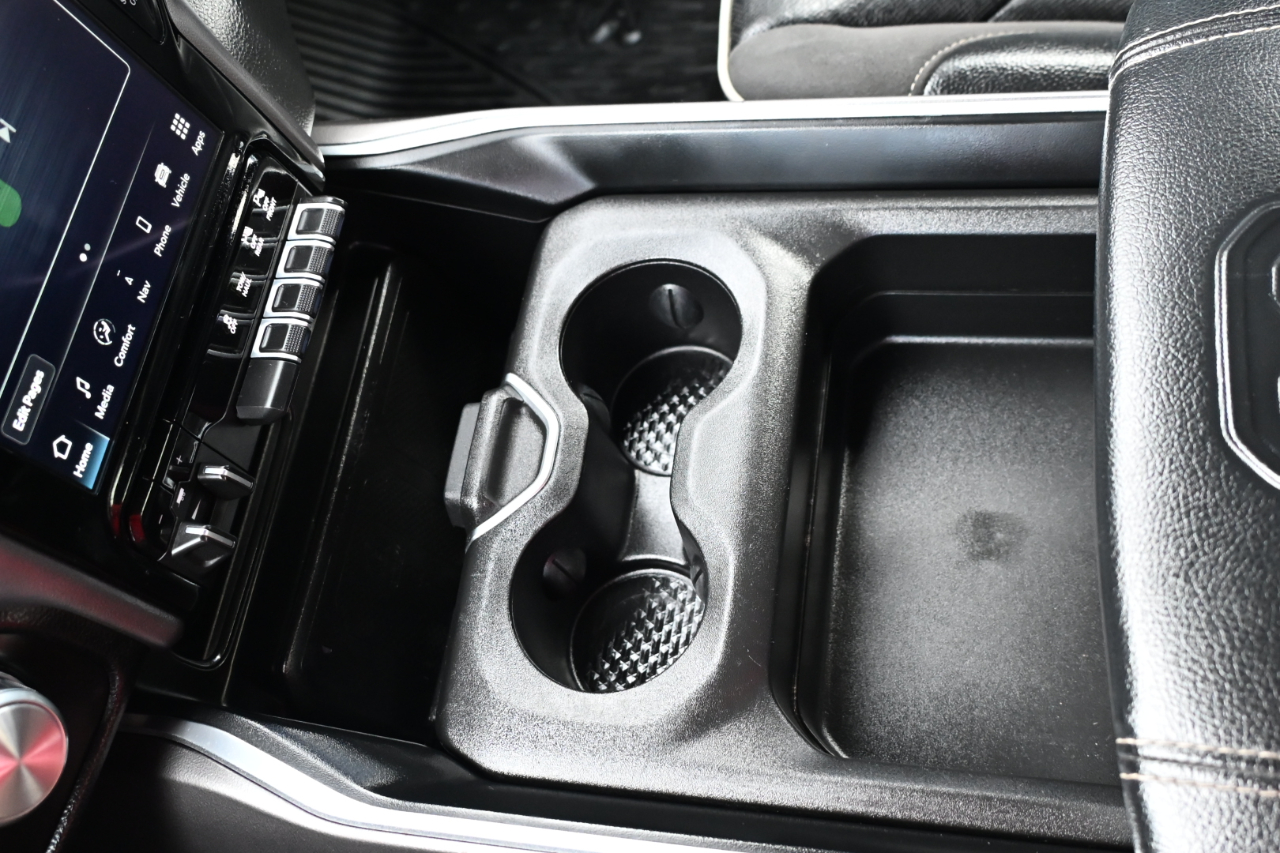 RAM 1500 Laramie 4x4 Crew Cab 5'7" Box 2022