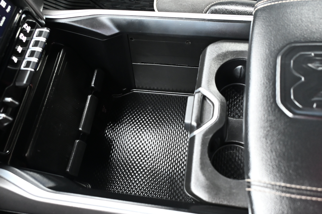 RAM 1500 Laramie 4x4 Crew Cab 5'7" Box 2022