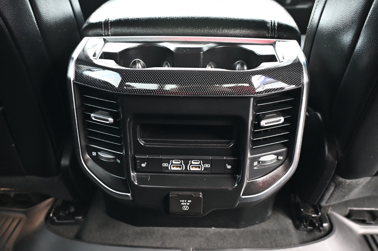 RAM 1500 Laramie 4x4 Crew Cab 5'7" Box 2022