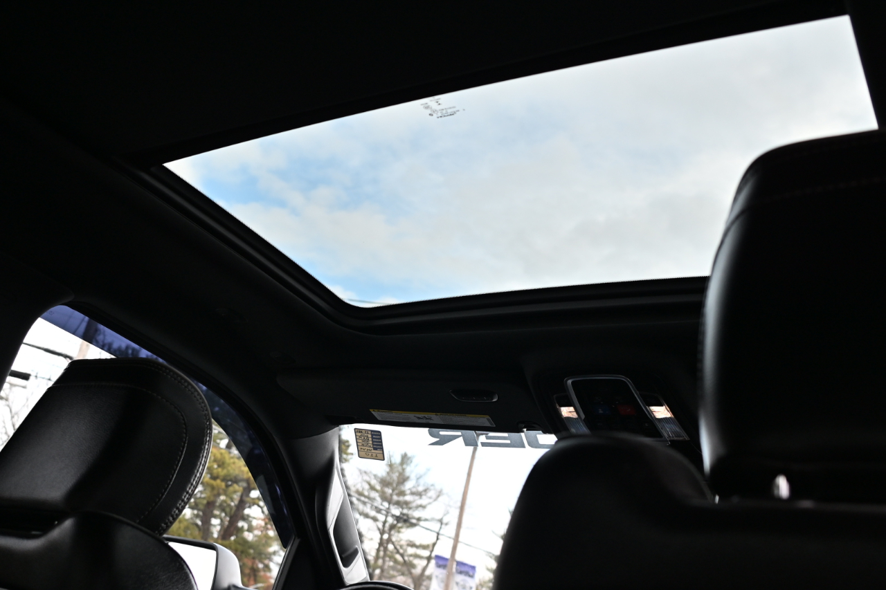 RAM 1500 Laramie 4x4 Crew Cab 5'7" Box 2022