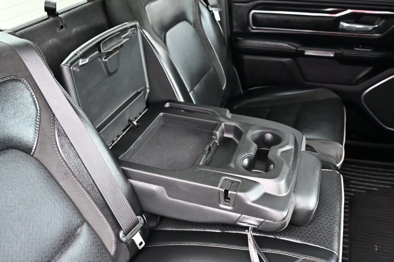 RAM 1500 Laramie 4x4 Crew Cab 5'7" Box 2022