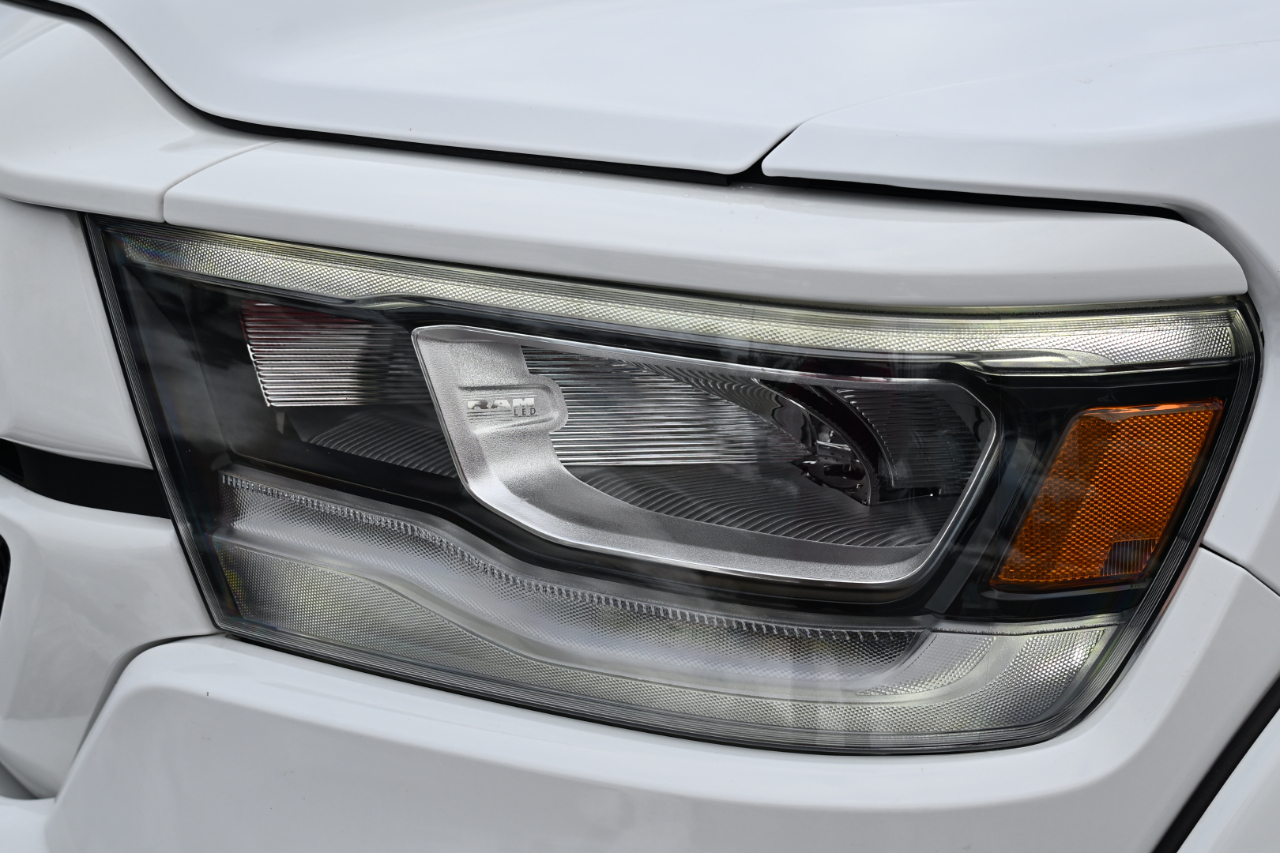 RAM 1500 Laramie 4x4 Crew Cab 5'7" Box 2022