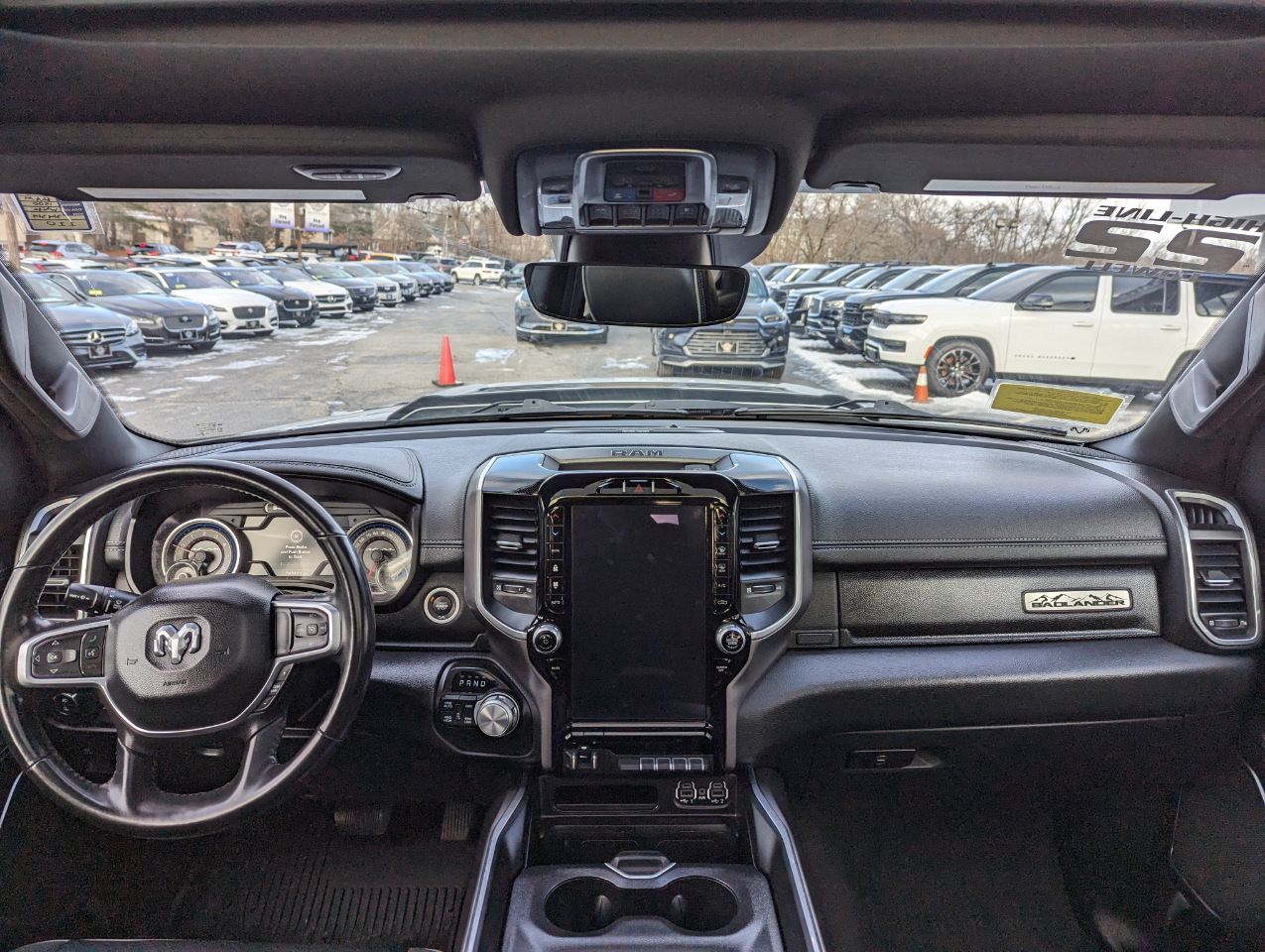 RAM 1500 Laramie 4x4 Crew Cab 5'7" Box 2022