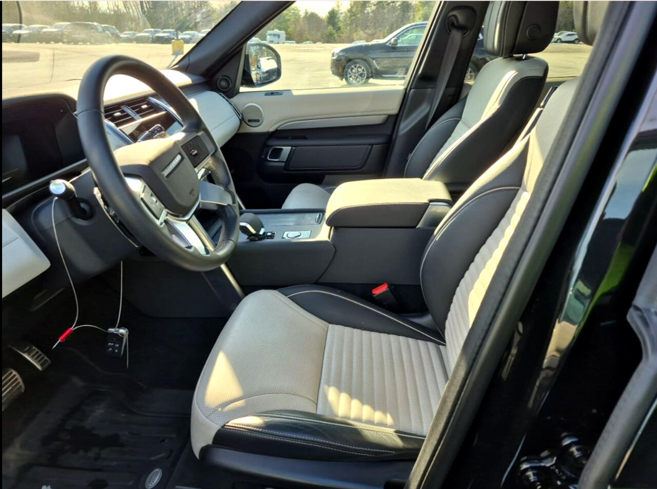 Land Rover Discovery P300 Dynamic SE 2024