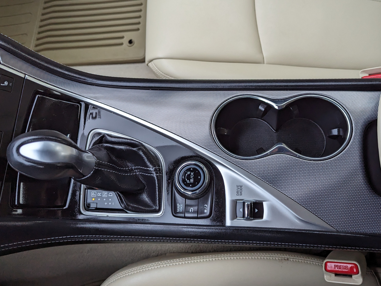 Infiniti Q50 4dr Sdn Premium AWD 2015