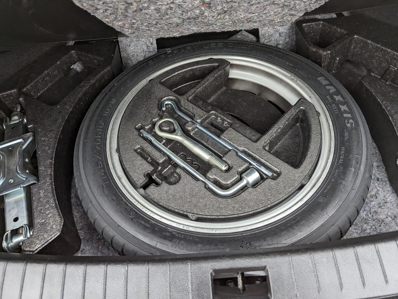 Infiniti Q50 4dr Sdn Premium AWD 2015