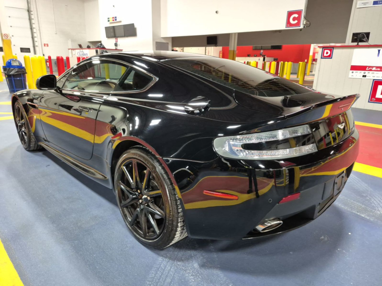 Aston Martin V8 Vantage 2dr Cpe Sportshift 2012