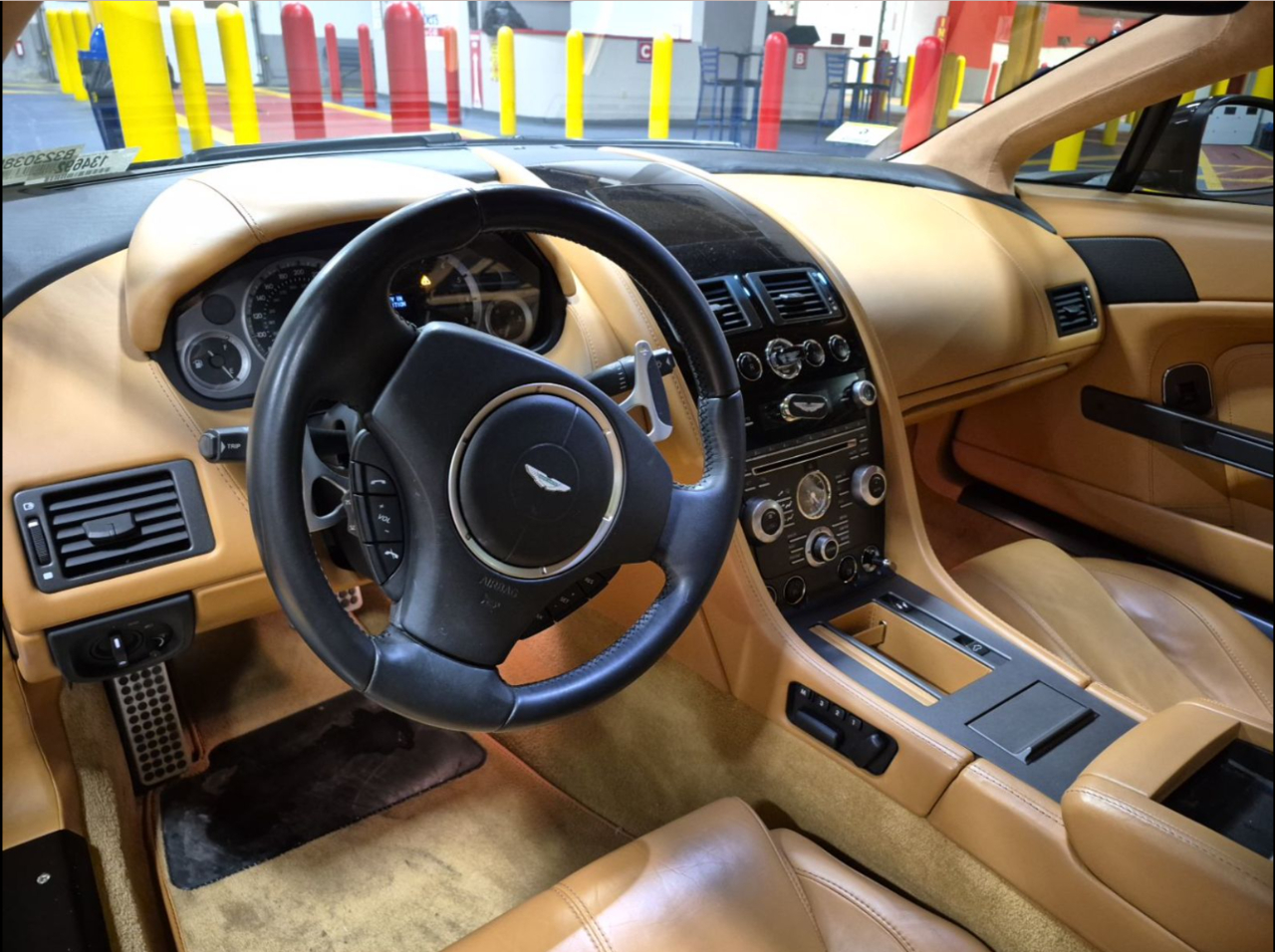 Aston Martin V8 Vantage 2dr Cpe Sportshift 2012