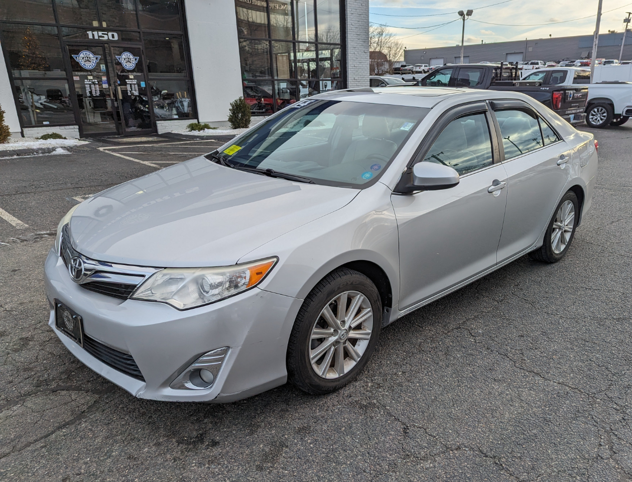 Toyota Camry 2014.5 4dr Sdn I4 Auto XLE (Natl) 2014